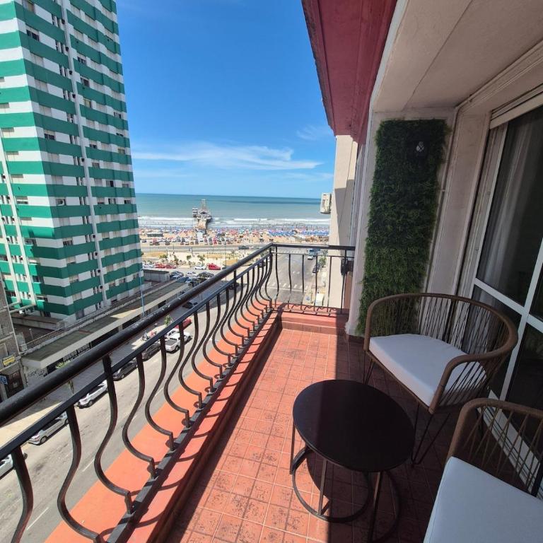 Apartment with an ocean view - Two-Bedroom Apartment - 1