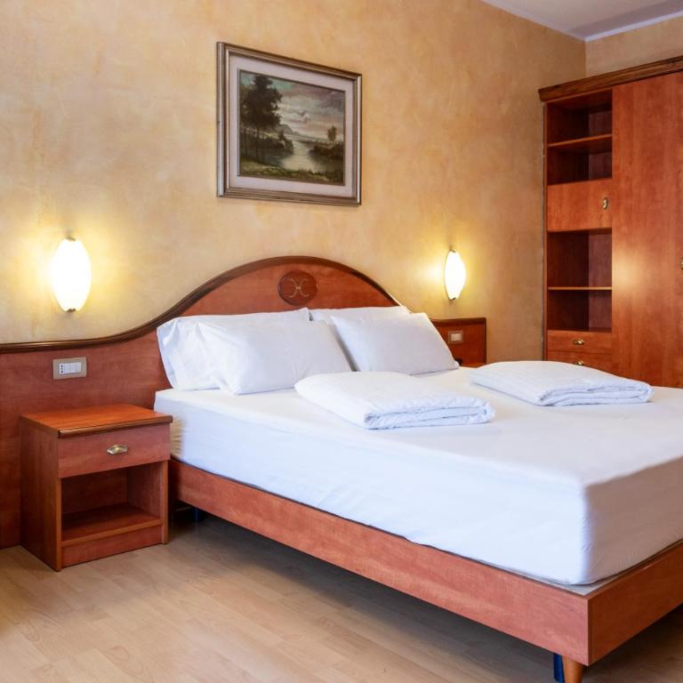 Hotel Caravel - Camera Matrimoniale Superior - 2