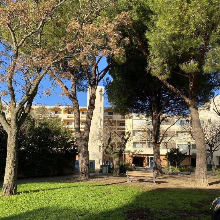 Studio avec parking privé à Balaruc-les-Bains, proche stade - FR-1-553-314 - Studio - 10