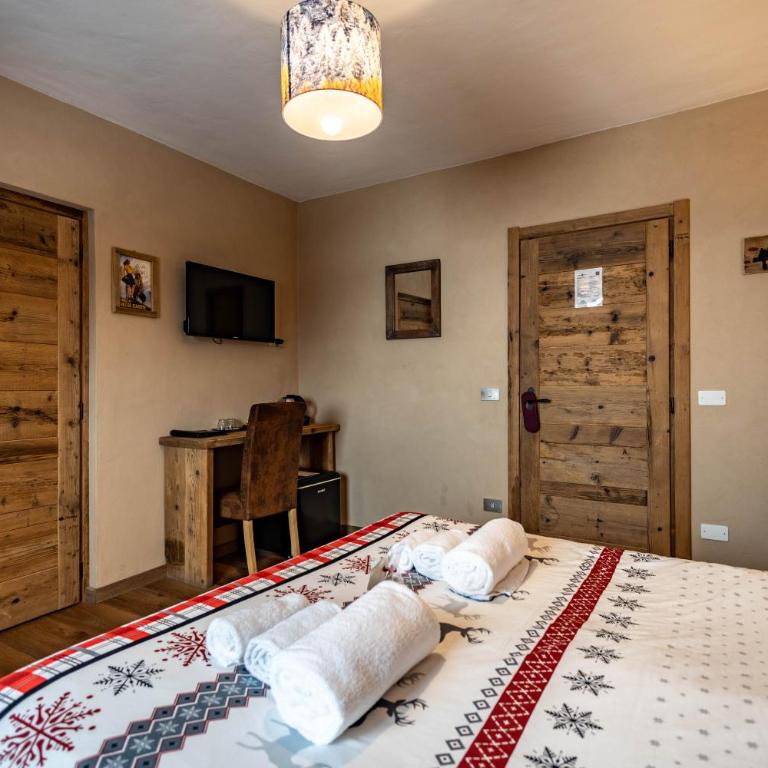 Hotel Saint-Barthélemy - Chalet with view - Chambre Double ou Lits Jumeaux - Vue sur Montagnes - 4