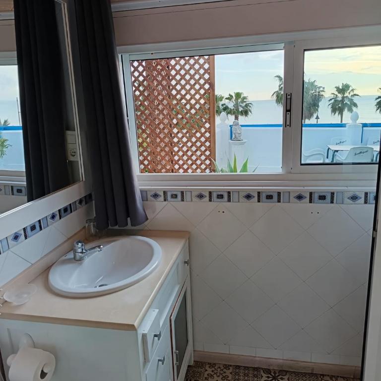 Guadalupe Hostal By Torremolinos On-line - Habitación Doble Superior con terraza - 17