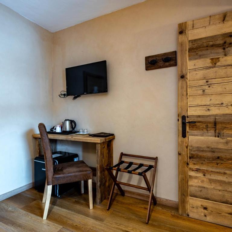 Hotel Saint-Barthélemy - Chalet with view - Chambre Triple – Vue sur Montagne - 4