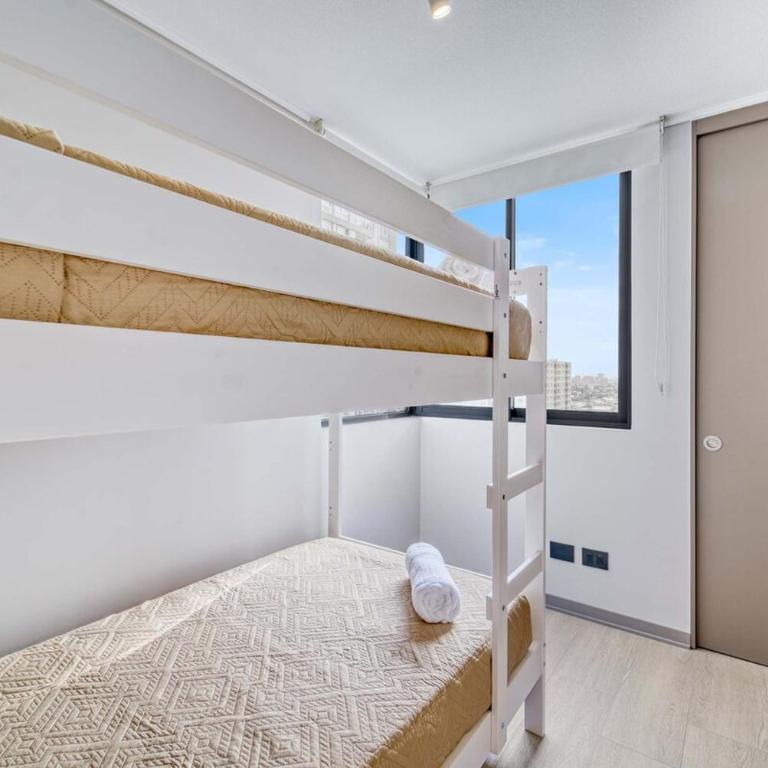 City Living- 2D with WIfi - Two-Bedroom Apartment - 9