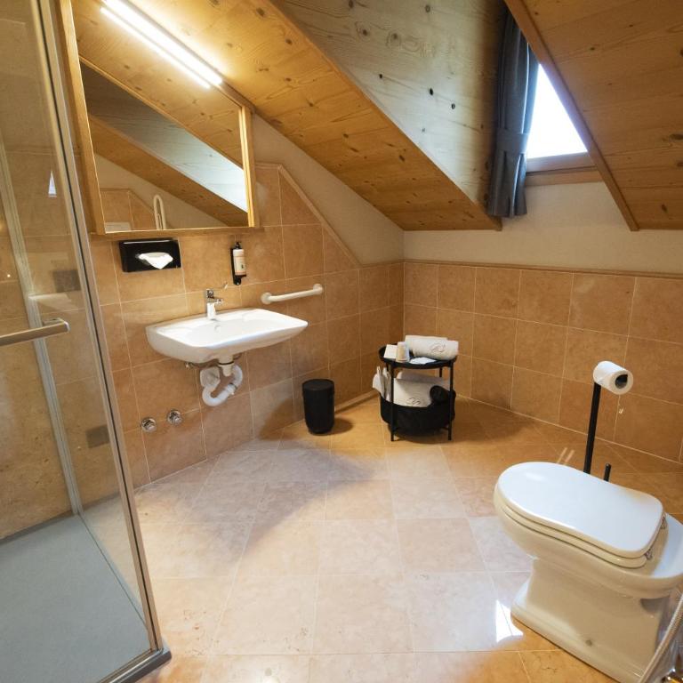 Grey Castle garnì&suite - Camera Doppia con Letti Singoli con Accesso Disabili - 5