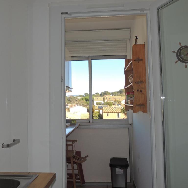 Agreable T2 1 chambre plage à 4 mn CLIM Parking Wifi - Appartement 1 Chambre - 17