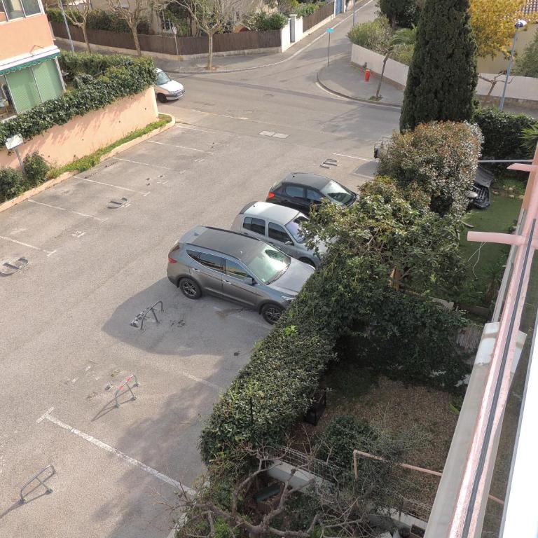 Agreable T2 1 chambre plage à 4 mn CLIM Parking Wifi - Appartement 1 Chambre - 60
