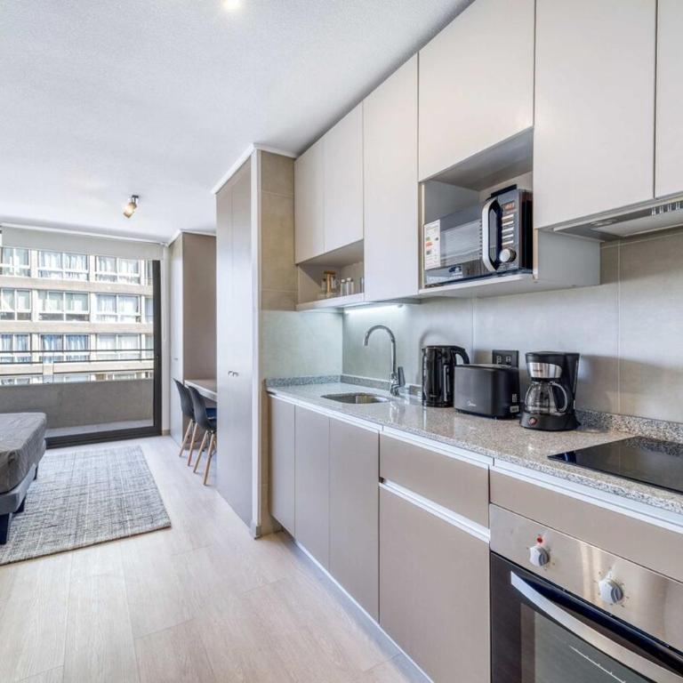 City Studio- Modern Studio with Wifi - Studio Apartment with Balcony - 2