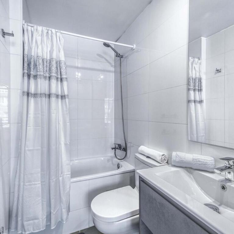 City Studio- Modern Studio with Wifi - Studio Apartment with Balcony - 7