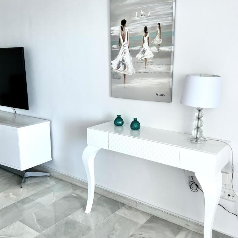 MI Capricho 700 beachfront apartment - Three bedrooms in La Cala de Mijas - Apartamento de 3 dormitorios - 31