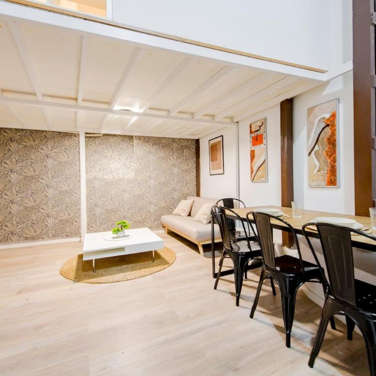 Luxury Apartment in Chamberí - One-Bedroom Apartment - 4