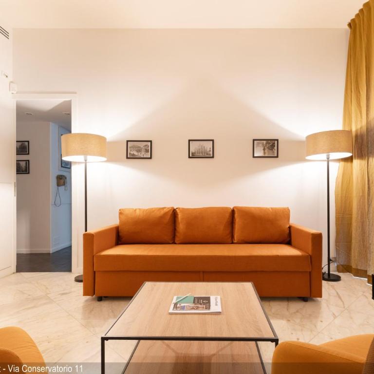 Brera Apartments in San Babila - Two-Bedroom Apartment- Via Conservatorio 11 - 3