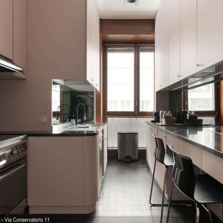 Brera Apartments in San Babila - Two-Bedroom Apartment- Via Conservatorio 11 - 5