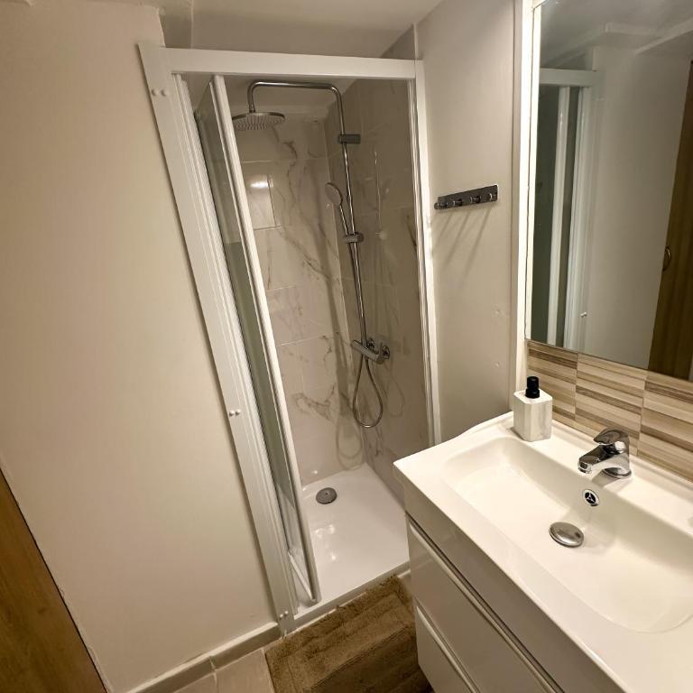 AngeVert HolidayHouse - Appartement 2 Chambres - 12