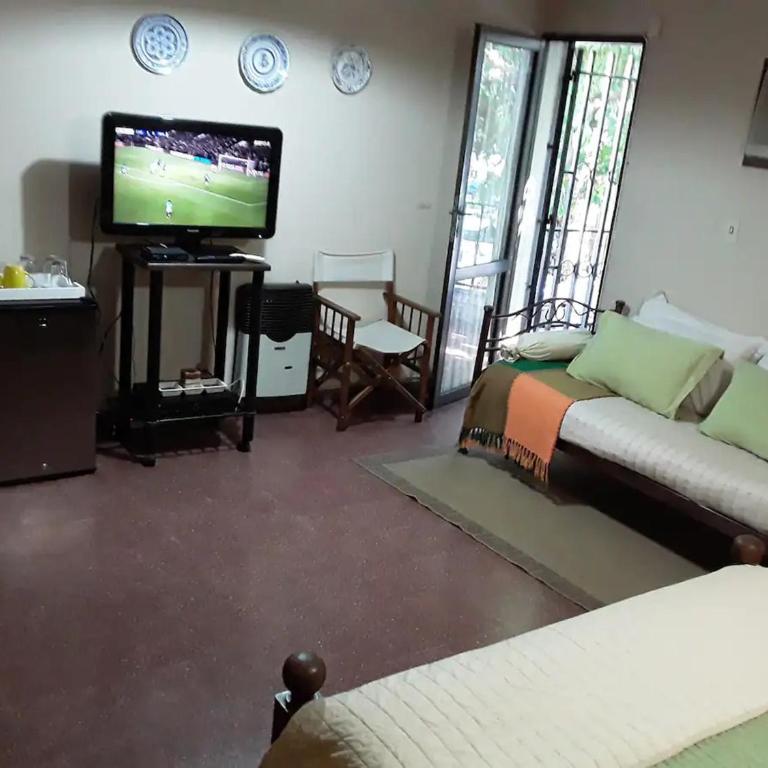 SUITE FAMILIAR EN CENTRO CIUDAD DE MENDOZA COCHERA DISPONiBLE - Suite - 12