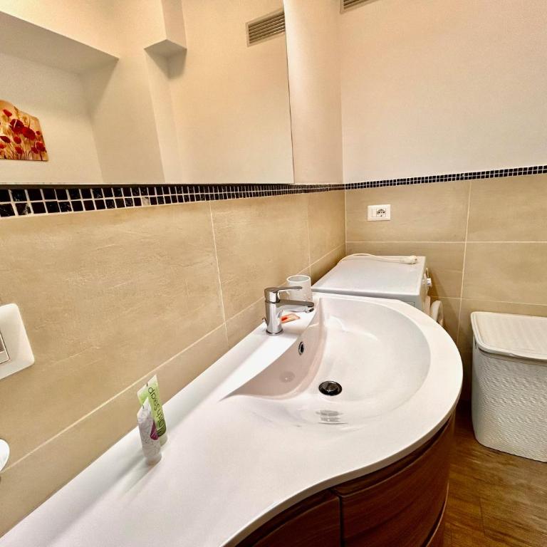 Bilo PESARO VICINO AL MARE CON ARIA CONDIZIONATA E IN CENTRO - Appartamento con 1 Camera da Letto - 17
