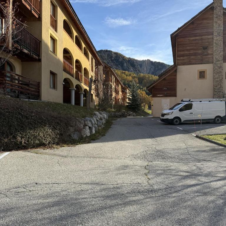 Entre Cols & Cimes - appartement cosy Queyras - Appartement 3 Chambres - 40