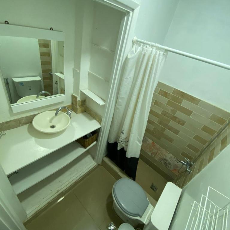 Casa del Arbol -- a 300mts de la playa - Three-Bedroom House - 5