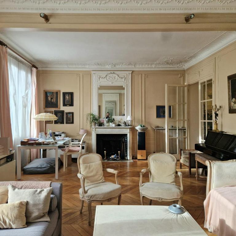 2 Private rooms in an Elegant Haussmannian Appartement - Double Room - 3
