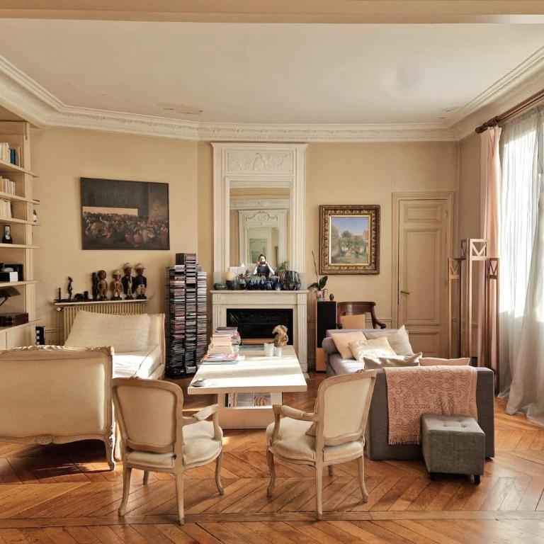 2 Private rooms in an Elegant Haussmannian Appartement - Double Room - 2