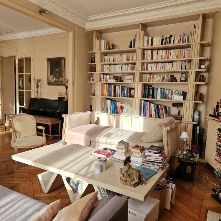 2 Private rooms in an Elegant Haussmannian Appartement - Double Room - 4