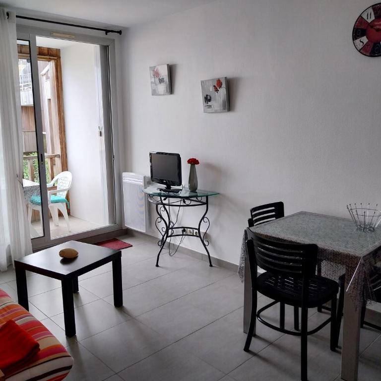 Studio balcon vue mer- Face plage des Minimes- La Rochelle - Monolocale - 4