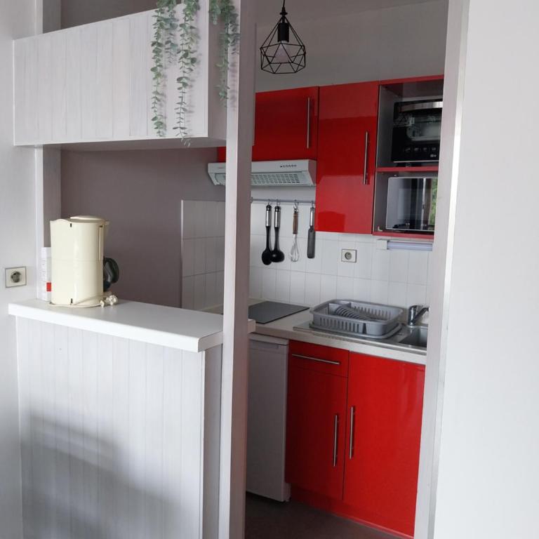 Studio balcon vue mer- Face plage des Minimes- La Rochelle - Monolocale - 6