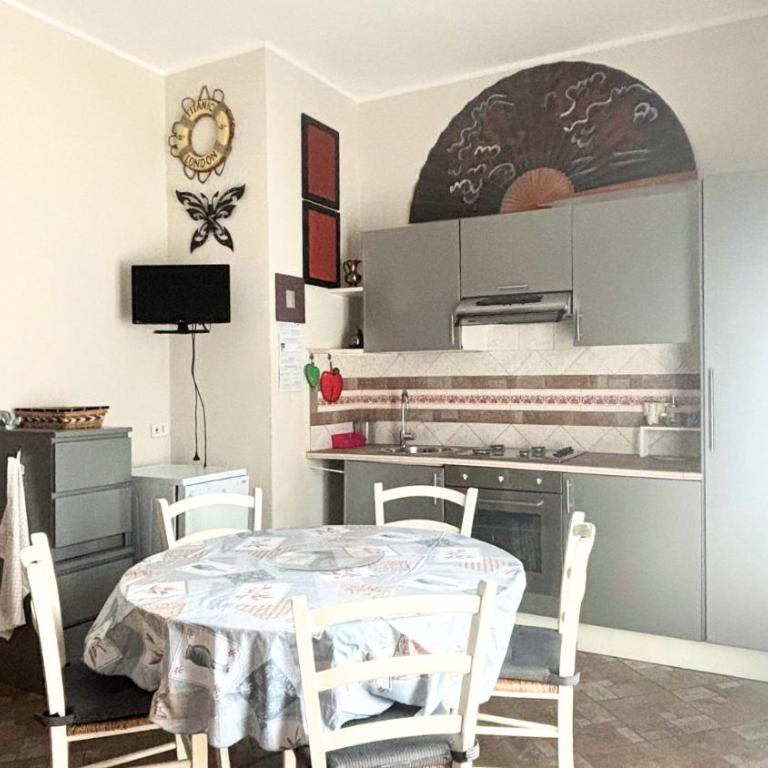 CN030 - Cesenatico, ampio bilocale con aria condizionata - Appartamento con 2 Camere da Letto - 2
