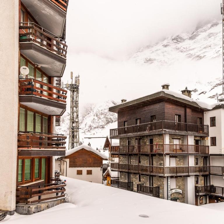 HelloCHALET Derby - Heart of Cervinia, Balcony & Lifts 1 Min Walk - Appartamento con 1 Camera da Letto e Balcone - 25