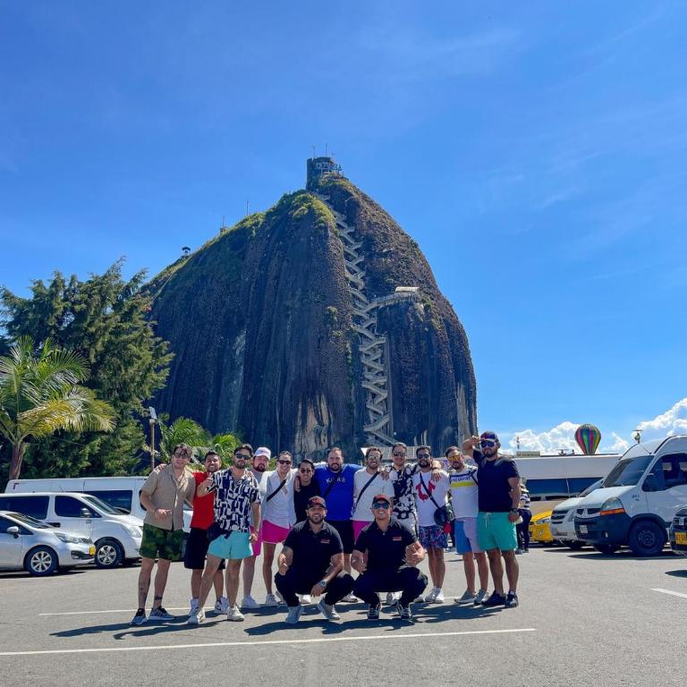 Villa con piscina privada y turco relajante meses VIE - Five-Bedroom House - 16