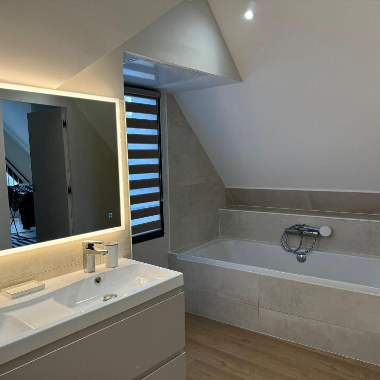 Maison d exception sur le port de Vannes avec parking - Maison 3 Chambres - 35
