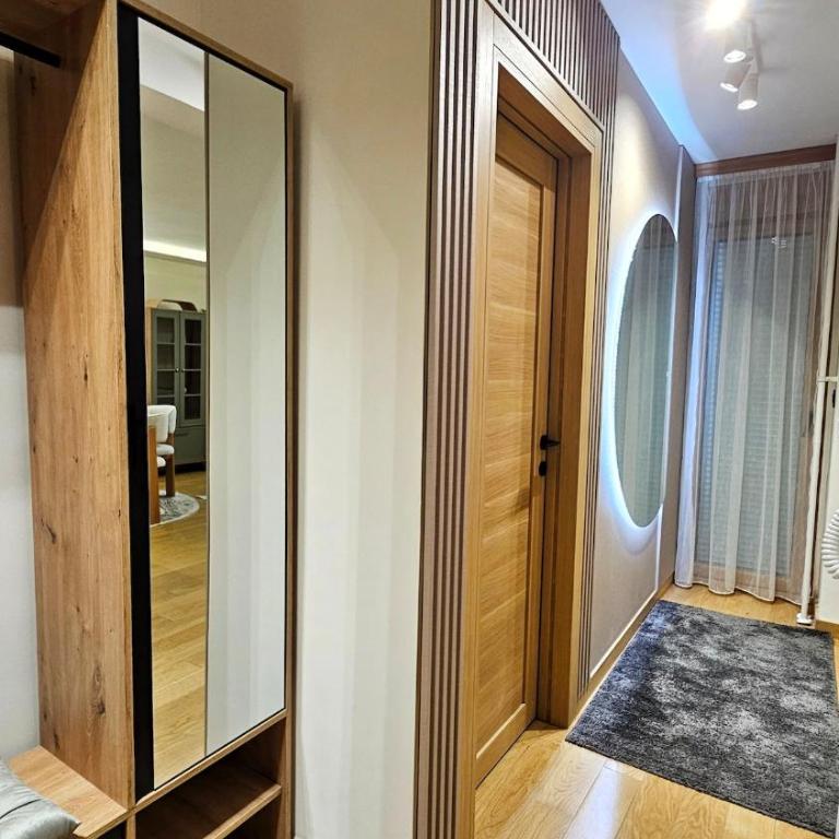 Modern apartment near the center of Novi Sad - One-Bedroom Apartment with City View - 27