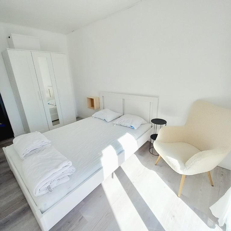 2-bedroom penthouse in the heart of Torrevieja with a sea view - Apartamento de 2 dormitorios - 11