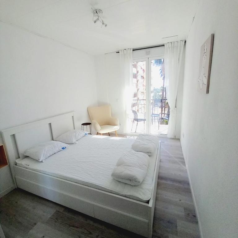 2-bedroom penthouse in the heart of Torrevieja with a sea view - Apartamento de 2 dormitorios - 12