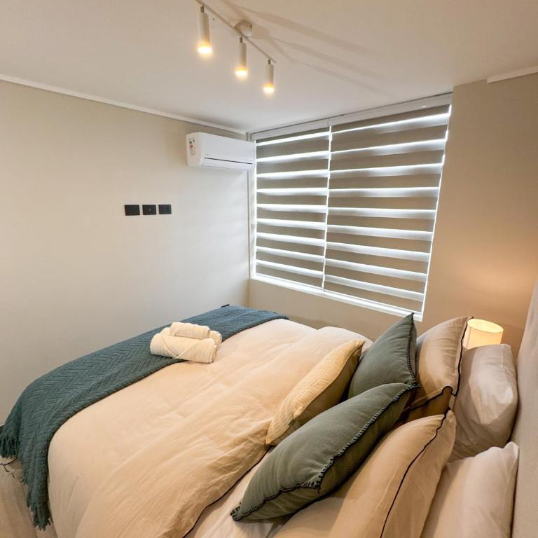 Depto moderno cerca del Estadio Nacional con Check in digital y Parking - Two-Bedroom Apartment - 8