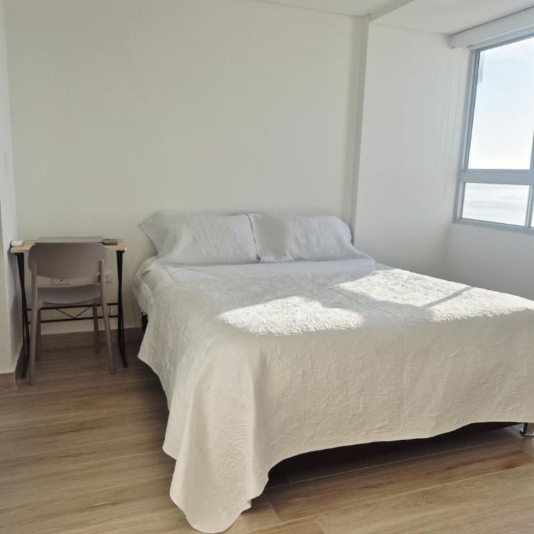 Cielo Mar LaBoquilla Blue sea beach Cartagena - Three-Bedroom Apartment - 14