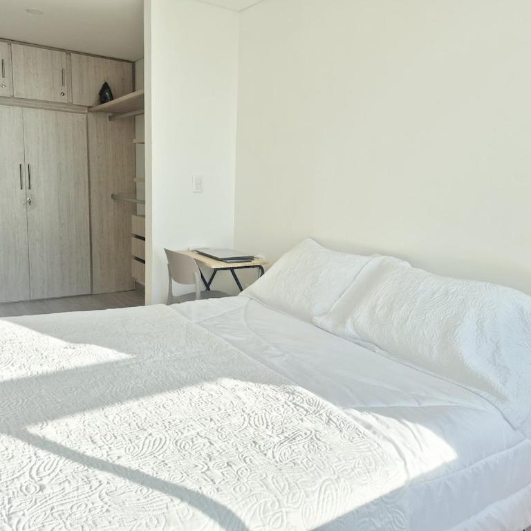 Cielo Mar LaBoquilla Blue sea beach Cartagena - Three-Bedroom Apartment - 40