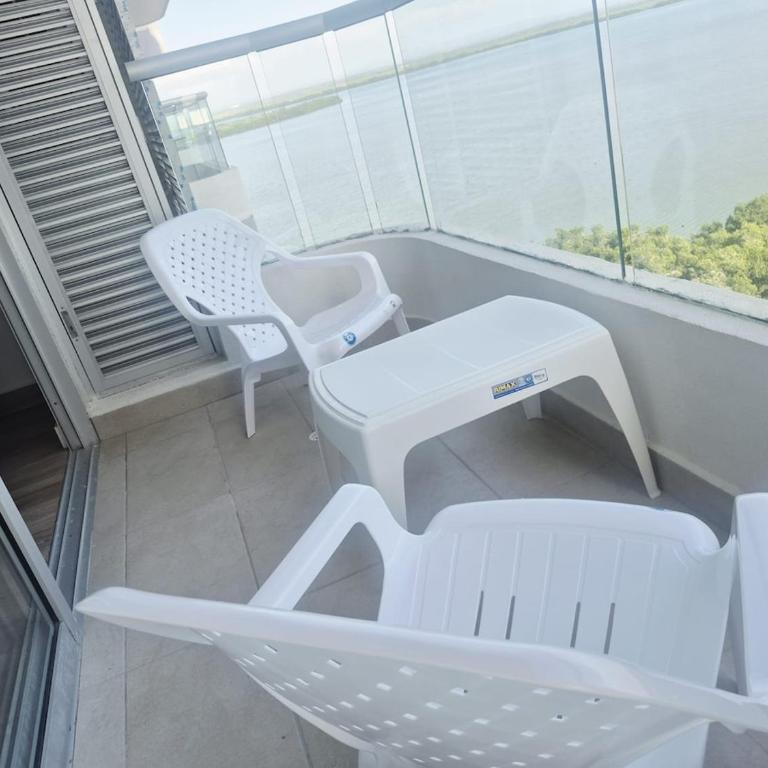 Cielo Mar LaBoquilla Blue sea beach Cartagena - Three-Bedroom Apartment - 50