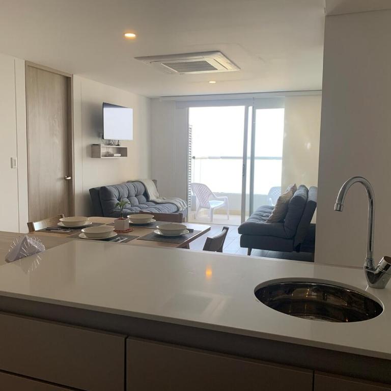 Cielo Mar LaBoquilla Blue sea beach Cartagena - Three-Bedroom Apartment - 84
