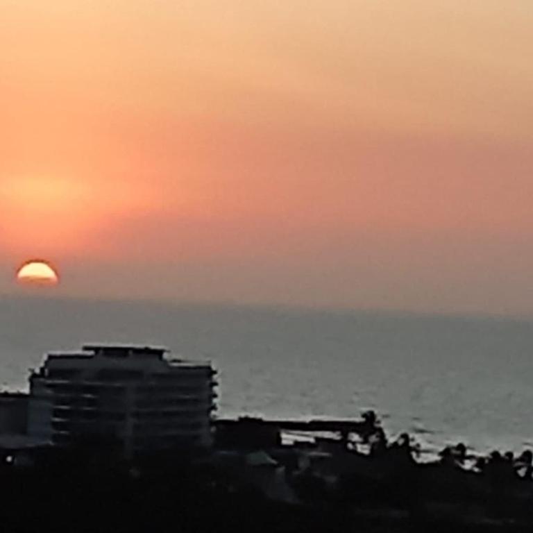 Cielo Mar LaBoquilla Blue sea beach Cartagena - Three-Bedroom Apartment - 96