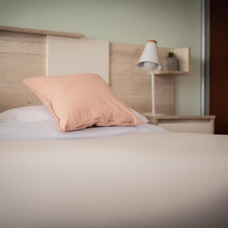 Moderno departamento en Boulevard Gálvez - One-Bedroom Apartment - 14