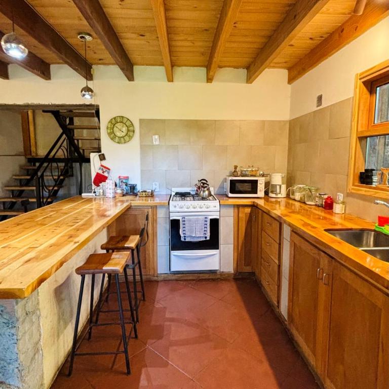 Casa Cabaña de Alquiler Turístico para Vacacionar con Familia o Amigos en San Martin de los Andes Capacidad 6 más 2 Personas - Casa de 2 dormitorios - 11