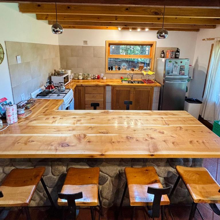 Casa Cabaña de Alquiler Turístico para Vacacionar con Familia o Amigos en San Martin de los Andes Capacidad 6 más 2 Personas - Casa de 2 dormitorios - 7
