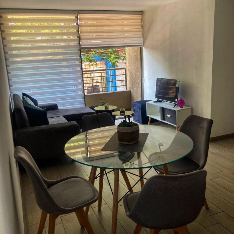 Departamento con excelente ubicación Barrio Brasil - Two-Bedroom Apartment - 1
