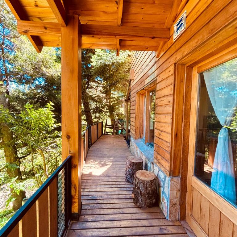 Casa Cabaña de Alquiler Turístico para Vacacionar con Familia o Amigos en San Martin de los Andes Capacidad 6 más 2 Personas - Casa de 2 dormitorios - 2