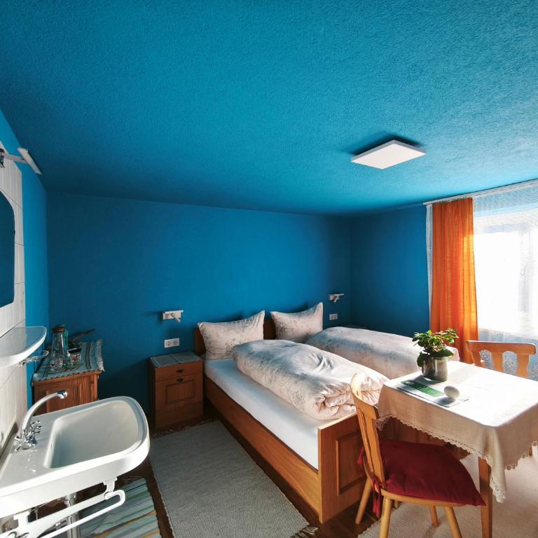 sonnberg - Doppelzimmer mit Gemeinschaftsbad - 8