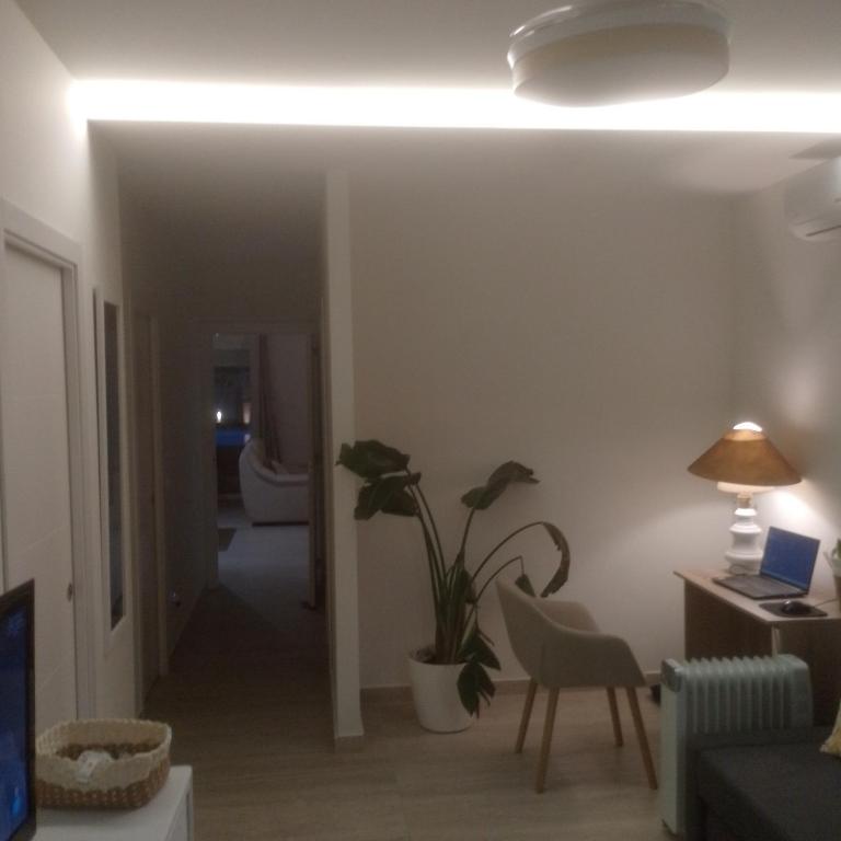 Casa recièn reformada con jardin y piscina privada - Casa Unifamiliar de 3 dormitorios - 9