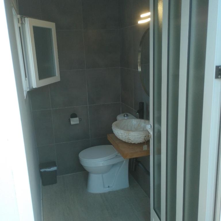 Casa recièn reformada con jardin y piscina privada - Casa Unifamiliar de 3 dormitorios - 6