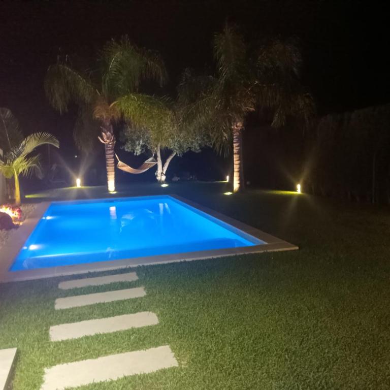 Casa recièn reformada con jardin y piscina privada - Casa Unifamiliar de 3 dormitorios - 2