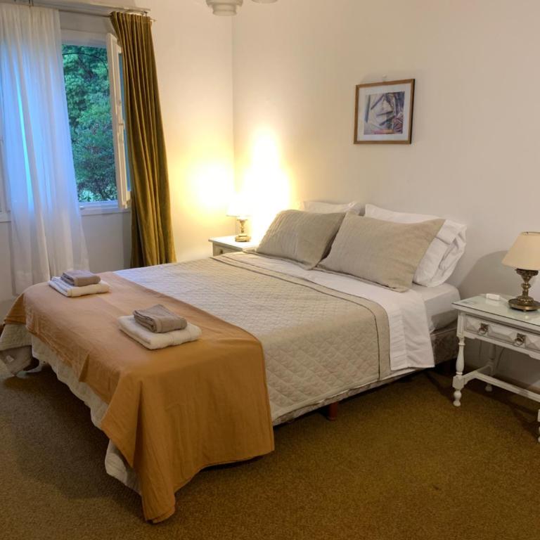 Chacra Los Cipreses - Casa completa con gran parque arbolado, 6 personas, entorno tranquilo - Vacation Home - 15