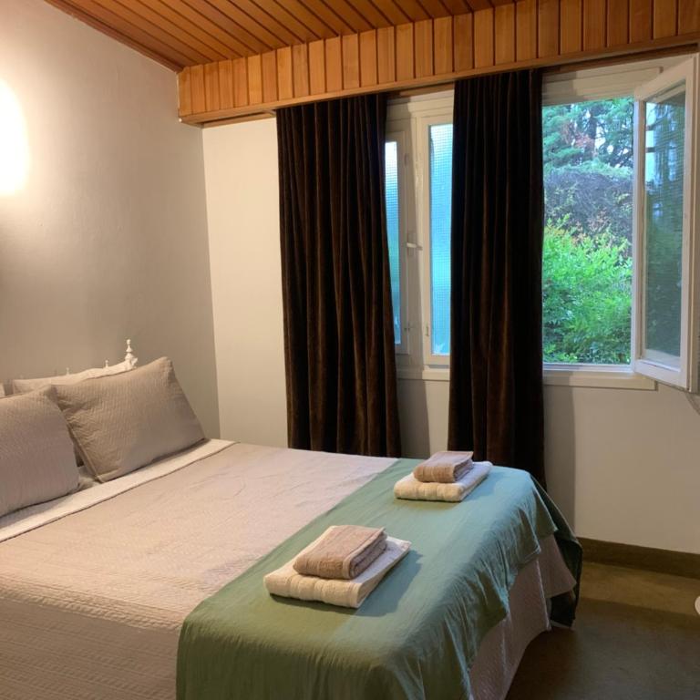 Chacra Los Cipreses - Casa completa con gran parque arbolado, 6 personas, entorno tranquilo - Vacation Home - 17